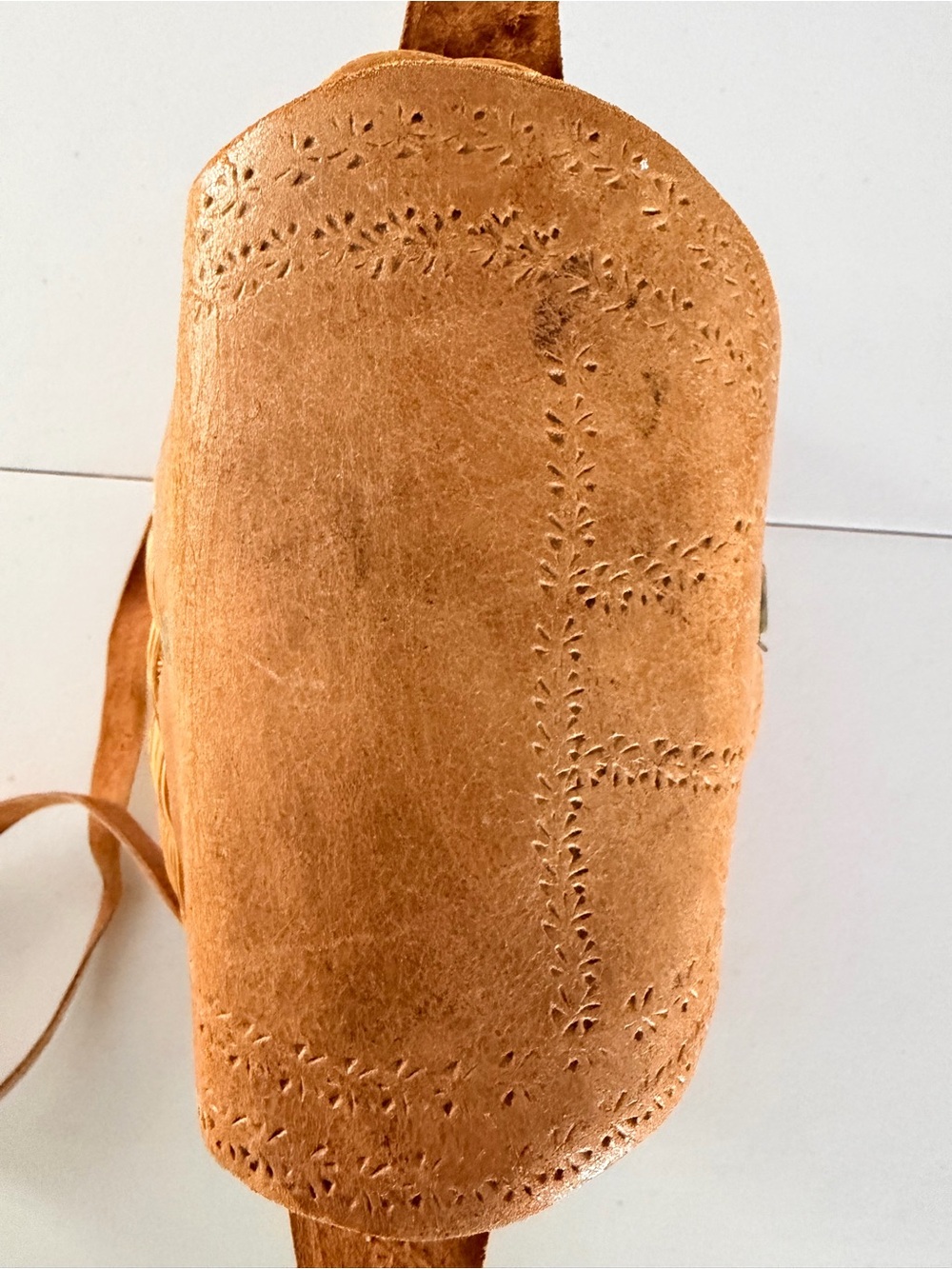 VINTAGE: Handmade Wicker Creel Handbag. - Picture 6 of 15